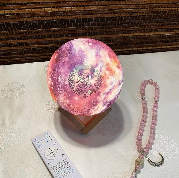 Lamp Moon Qur'an Speaker